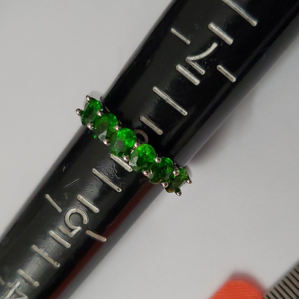 Sterling Silver 925 Emerald Channel Ring - Picture 3 of 5